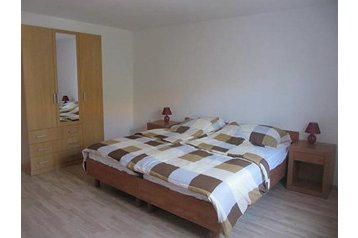 Croazia Privát Verunić, Interno